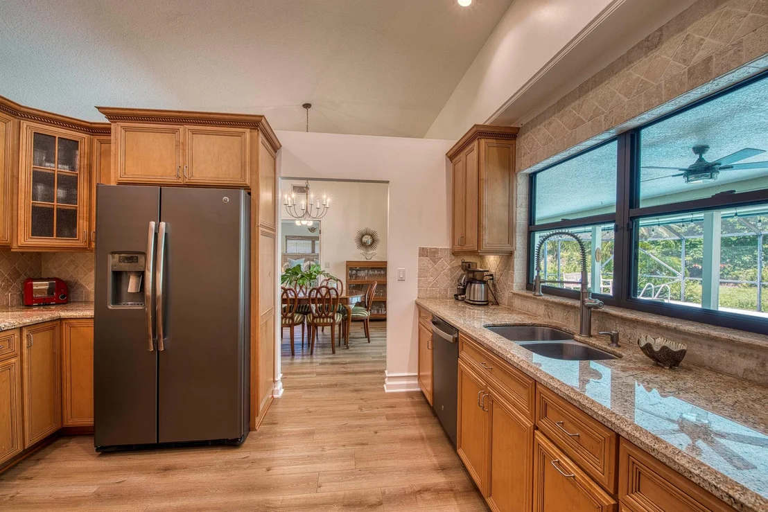 Photo of 18402 Lake Bend Drive