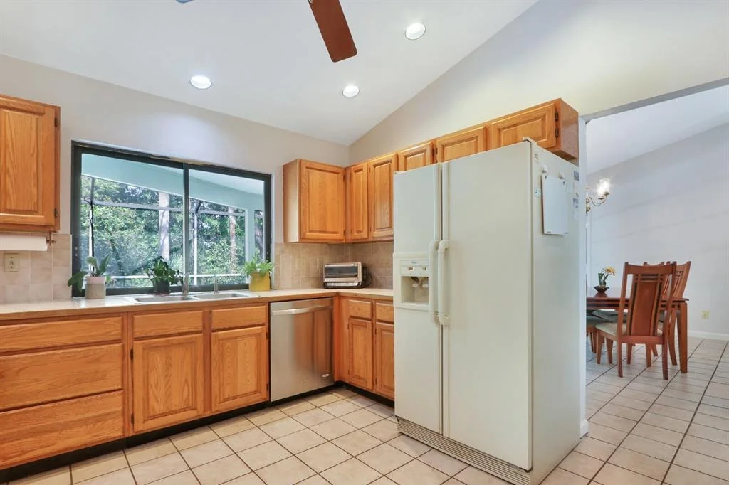 Photo of 18618 Lake Bend Drive