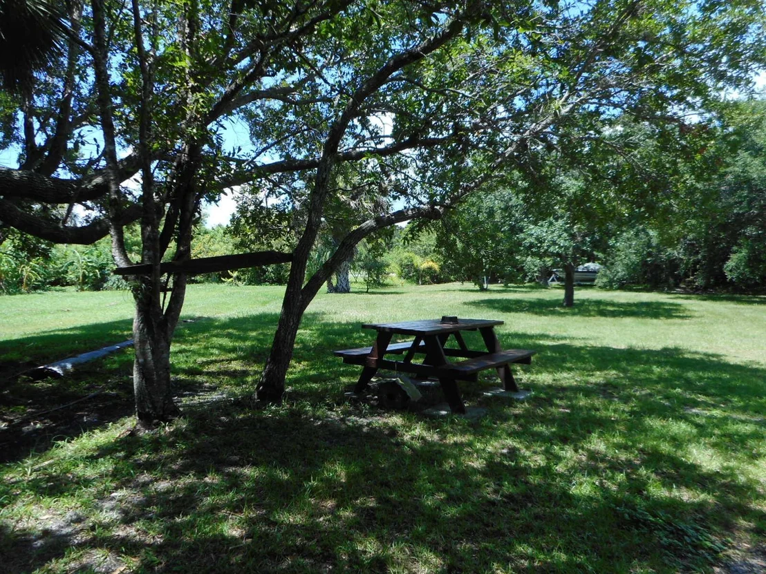 Photo of 2595 Quay Dock Road