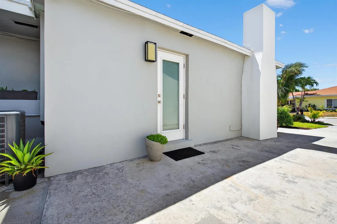 Photo of 228 Wellesley Drive