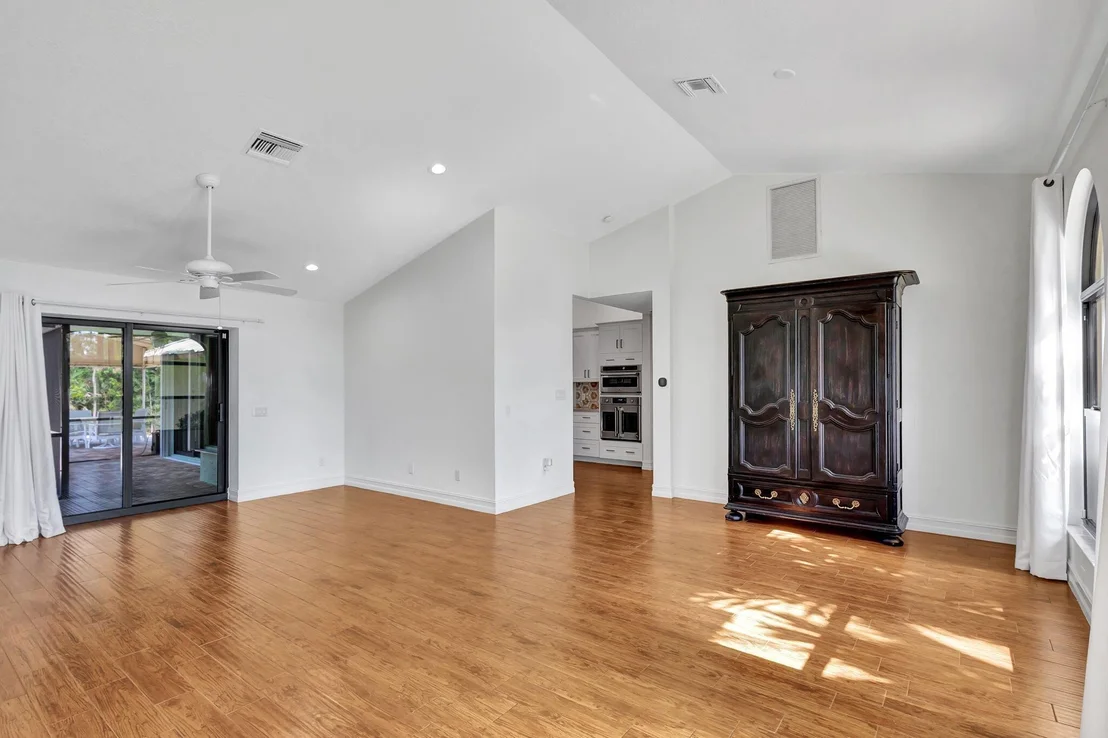Photo of 16985 Haynie Lane