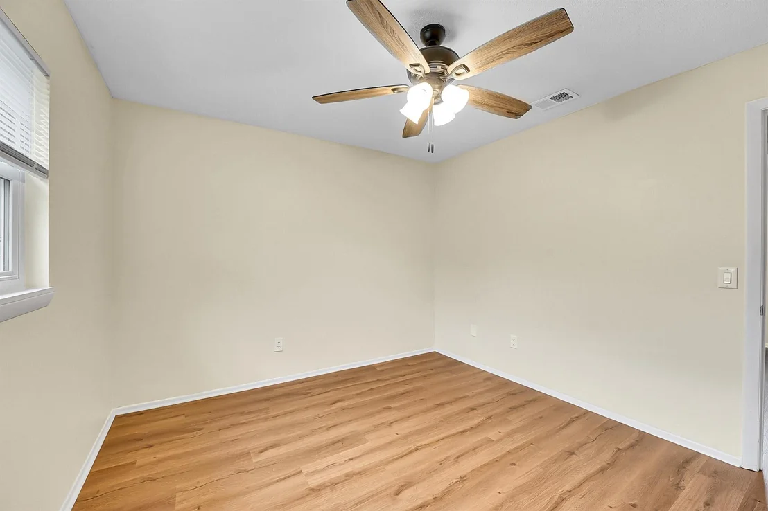 Photo of 524 Teak Drive