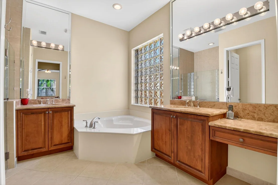 Photo of 7420 Twin Falls Drive