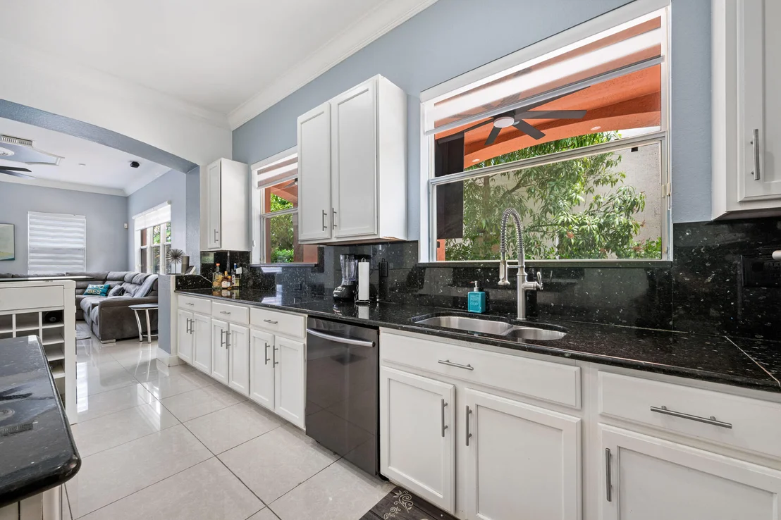 Photo of 658 Cresta Circle