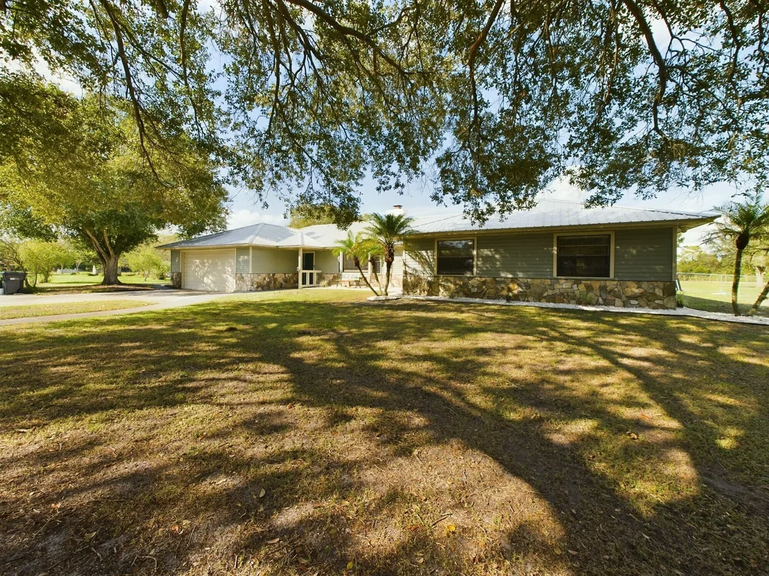 Photo of 2267 NE 54th Trail