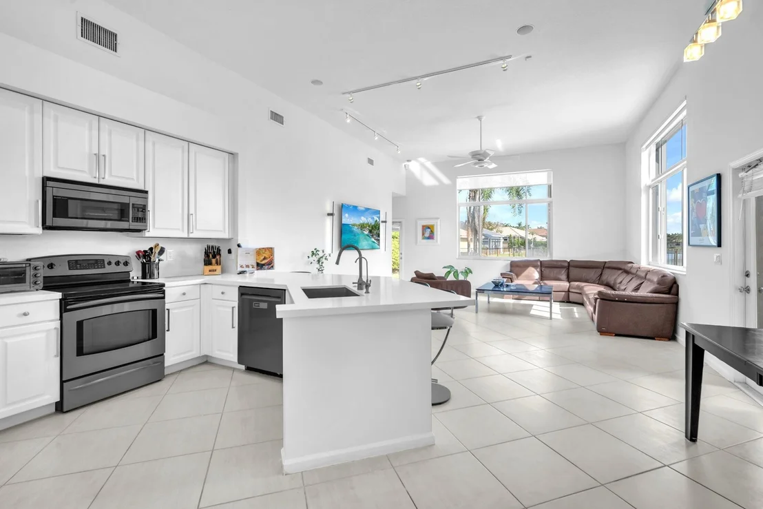 Photo of 2984 Oakbrook Drive
