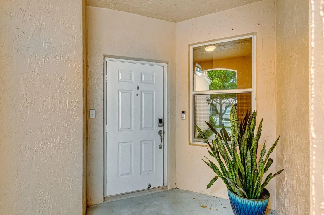 Photo of 386 Coral Trace Lane