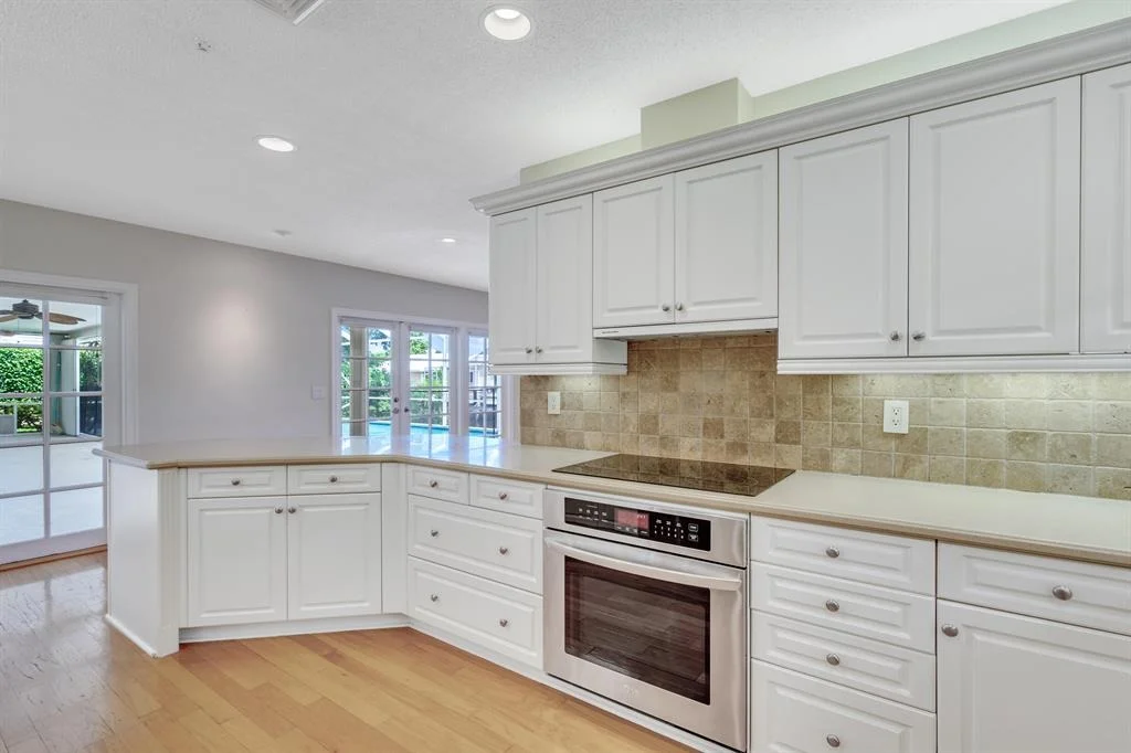 Photo of 744 Peachtree Lane