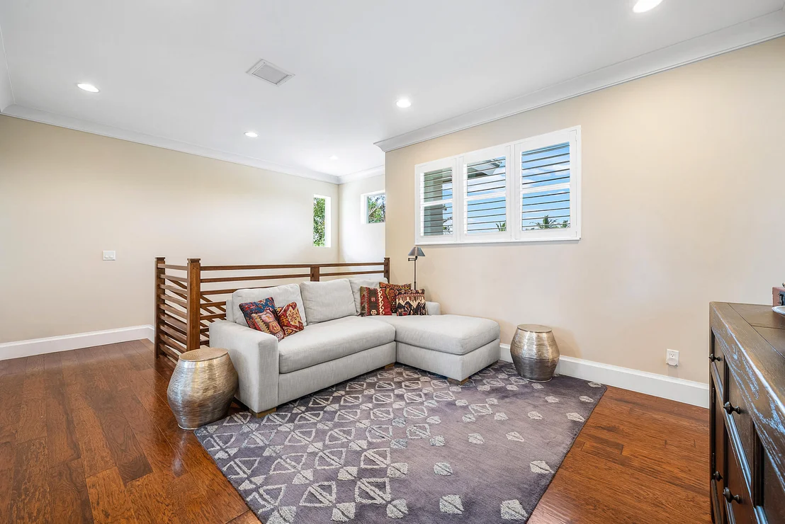 Photo of 33 Spanish River Drive