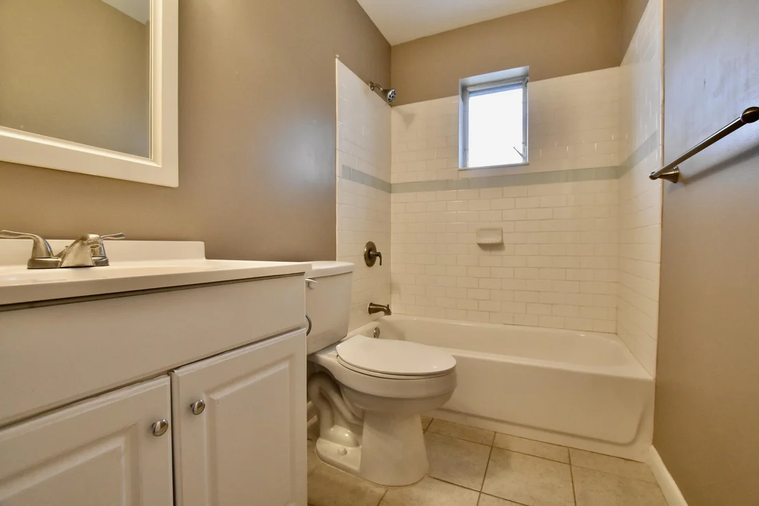 Photo of 4879 SE Horseshoe Point Road