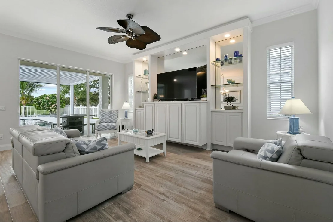 Photo of 196 Barbados Drive
