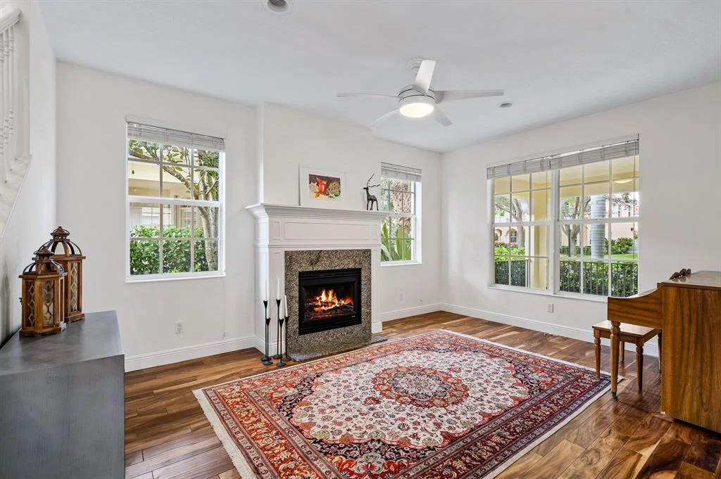 Photo of 4011 Community Drive