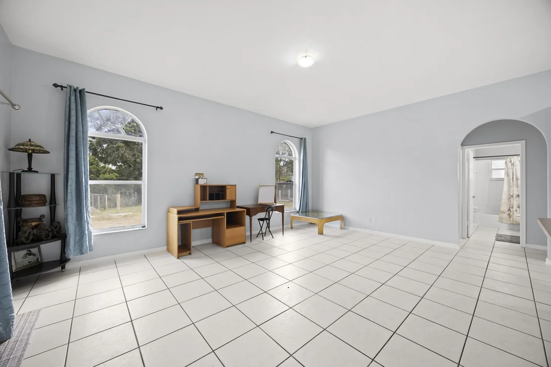 Photo of 4584 Windmill Road