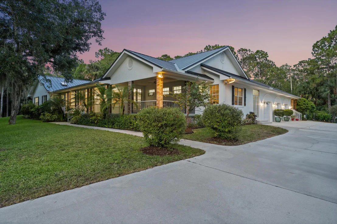 Photo of 9266 Oak Hammock Lane