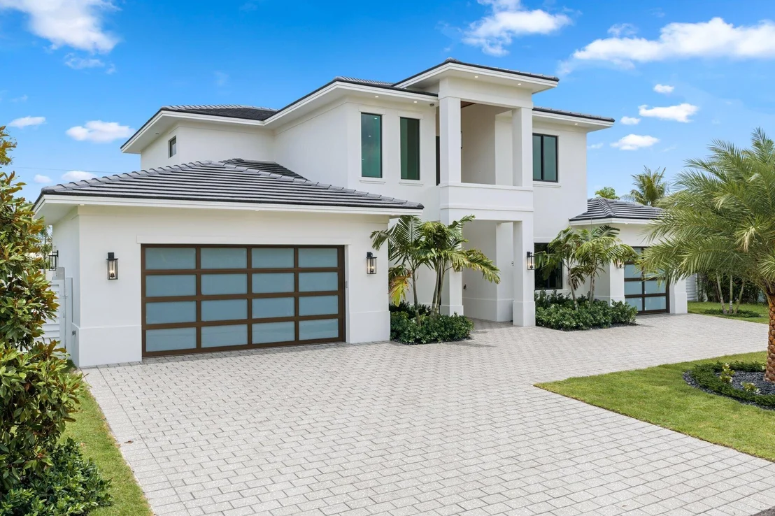 Photo of 1160 Emerald Drive