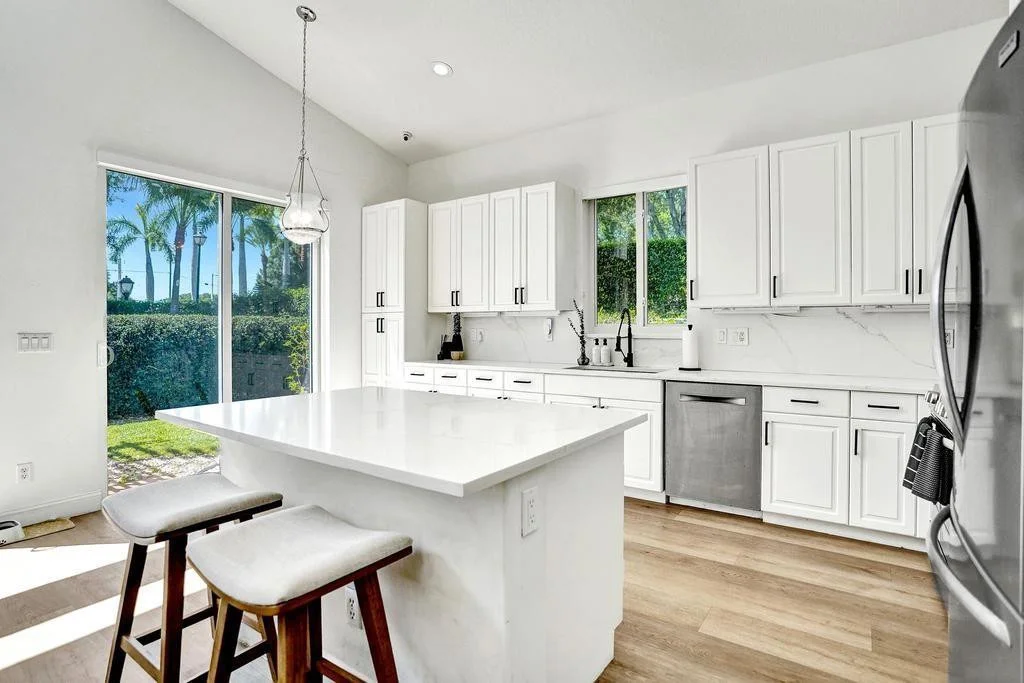 Photo of 1660 W Classical Boulevard