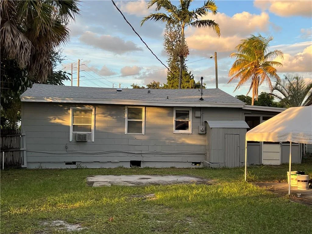 Photo of 263 SW 3 Terrace