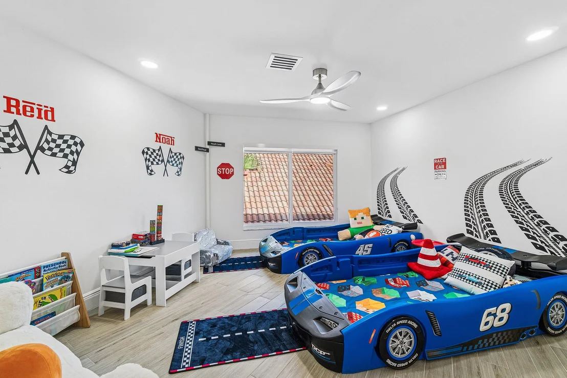 Photo of 5239 Suffolk Drive