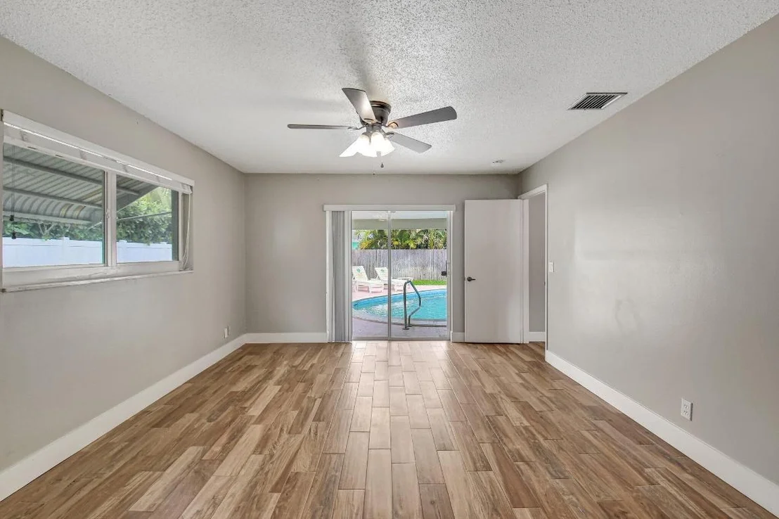Photo of 625 Sunshine Drive