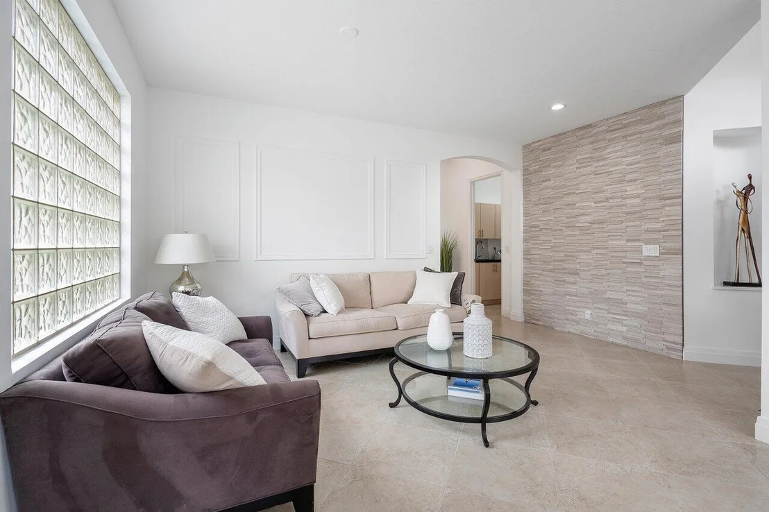Photo of 8140 Viale Matera