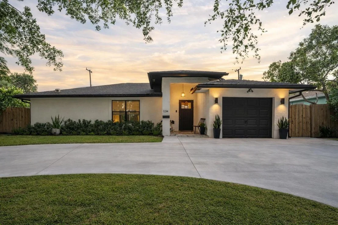 Photo of 1014 Avon Road