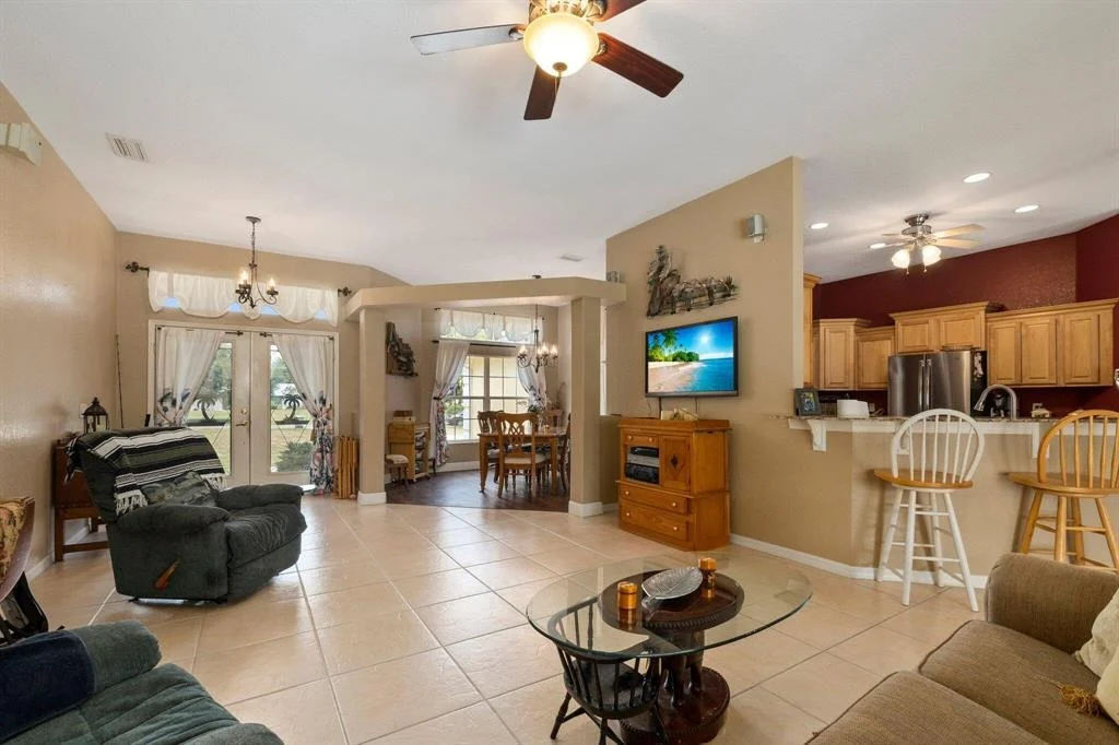 Photo of 5501 Pinetree Drive