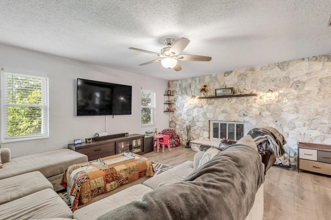 Photo of 3118 Willow Oak Drive
