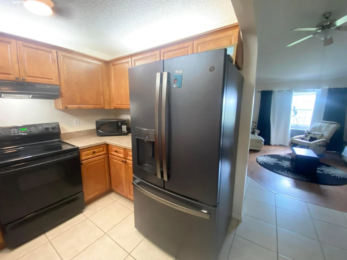 Photo of 4340 VANTAGE Circle