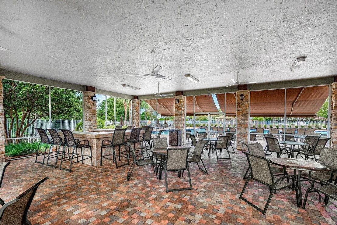 Photo of 7827 Oak Grove Circle