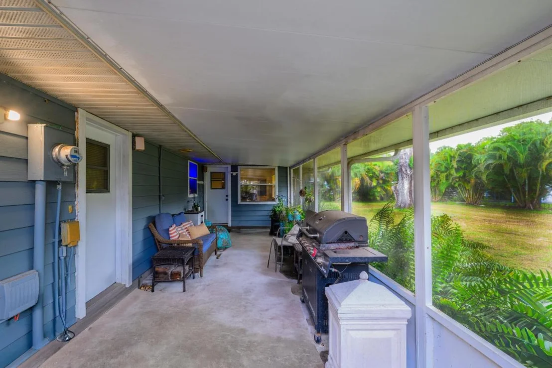 Photo of 588 NE 28th Avenue