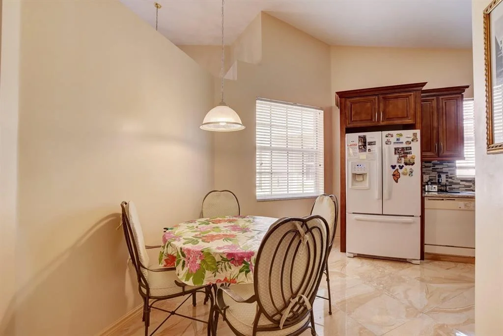 Photo of 6164 Petunia Road