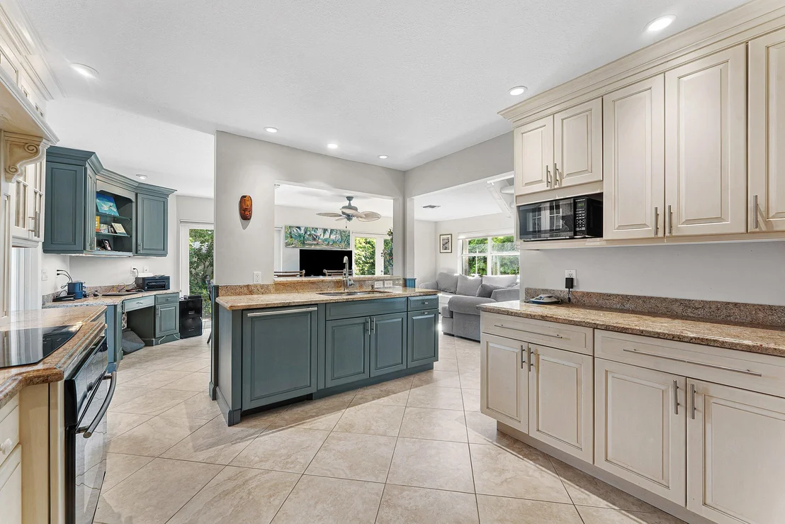 Photo of 491 NEPTUNE Road