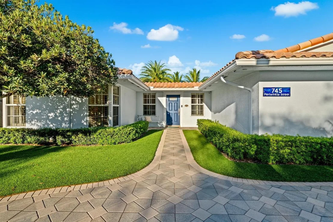 Photo of 745 Periwinkle Street