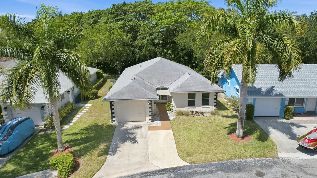 Photo of 321 Del Rio Boulevard