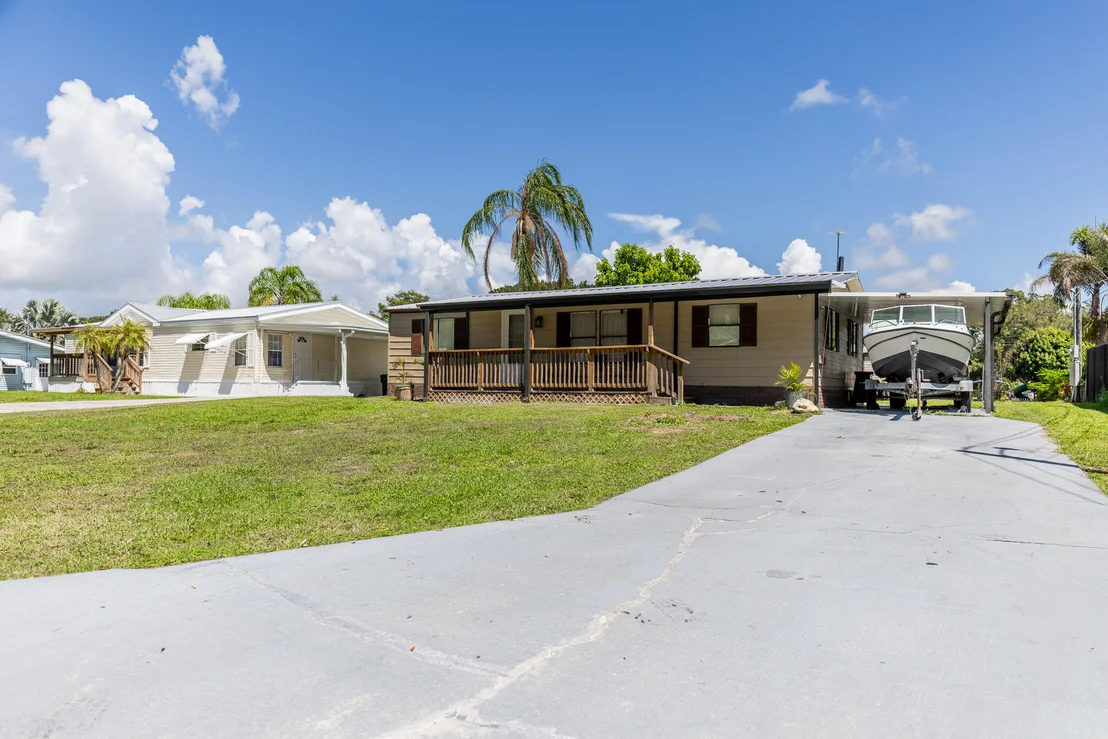 Photo of 3301 SE 28TH Street SE