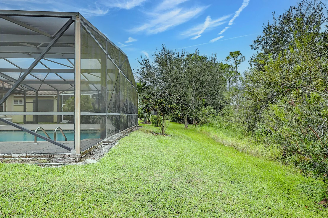Photo of 6904 SE Twin Oaks Circle