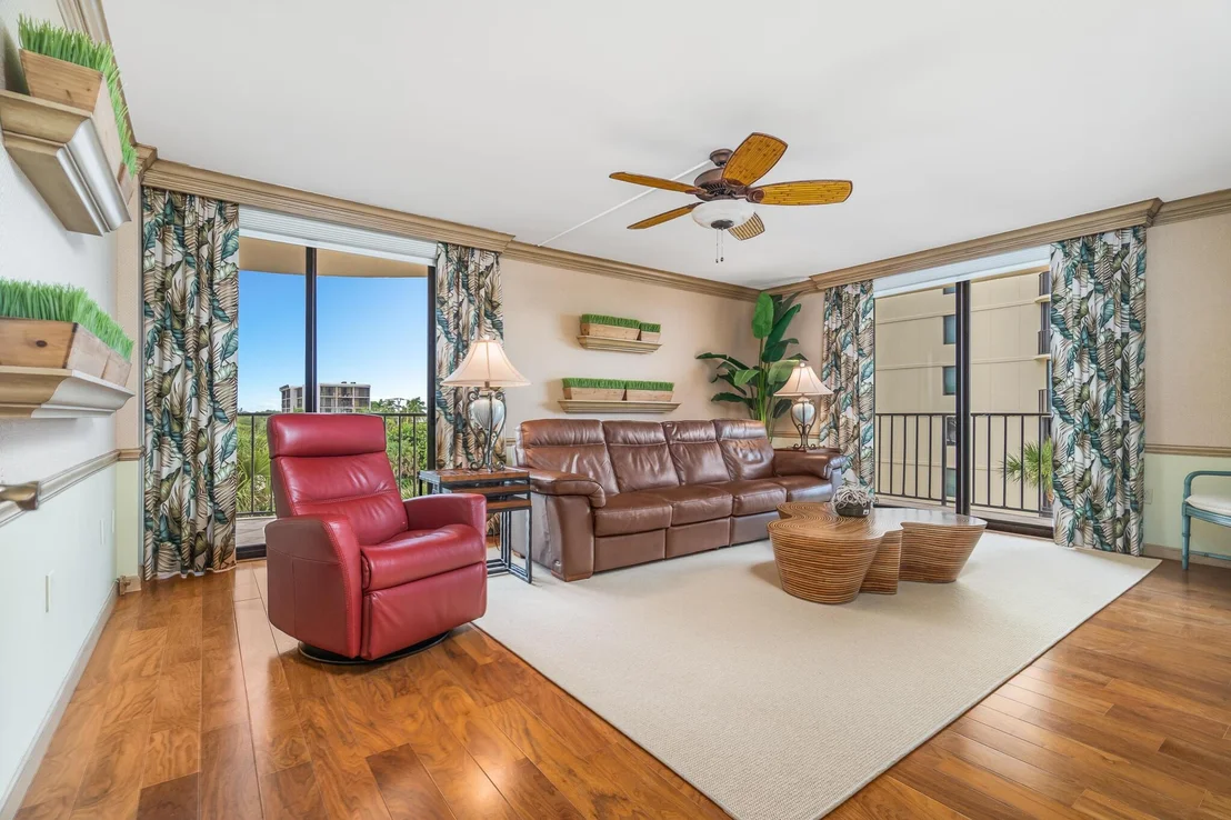 Photo of Unit 301 at 100 Beach Road
