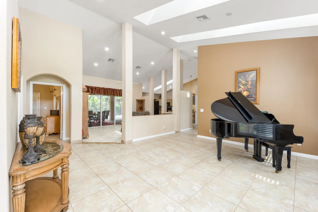 Photo of 5400 SE Sterling Circle