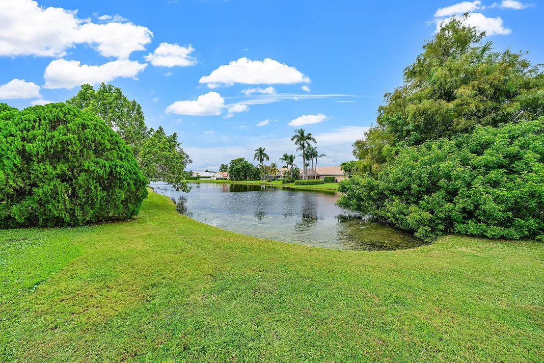Photo of 8582 Tourmaline Boulevard