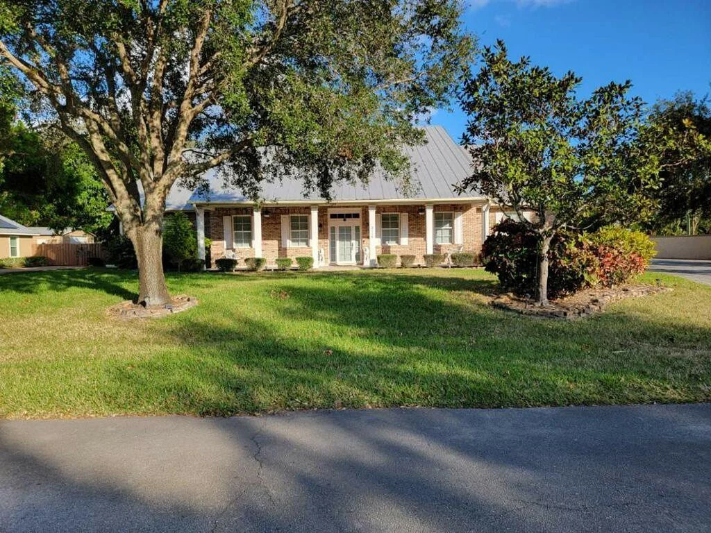 Photo of 3110 Lost Tree Boulevard