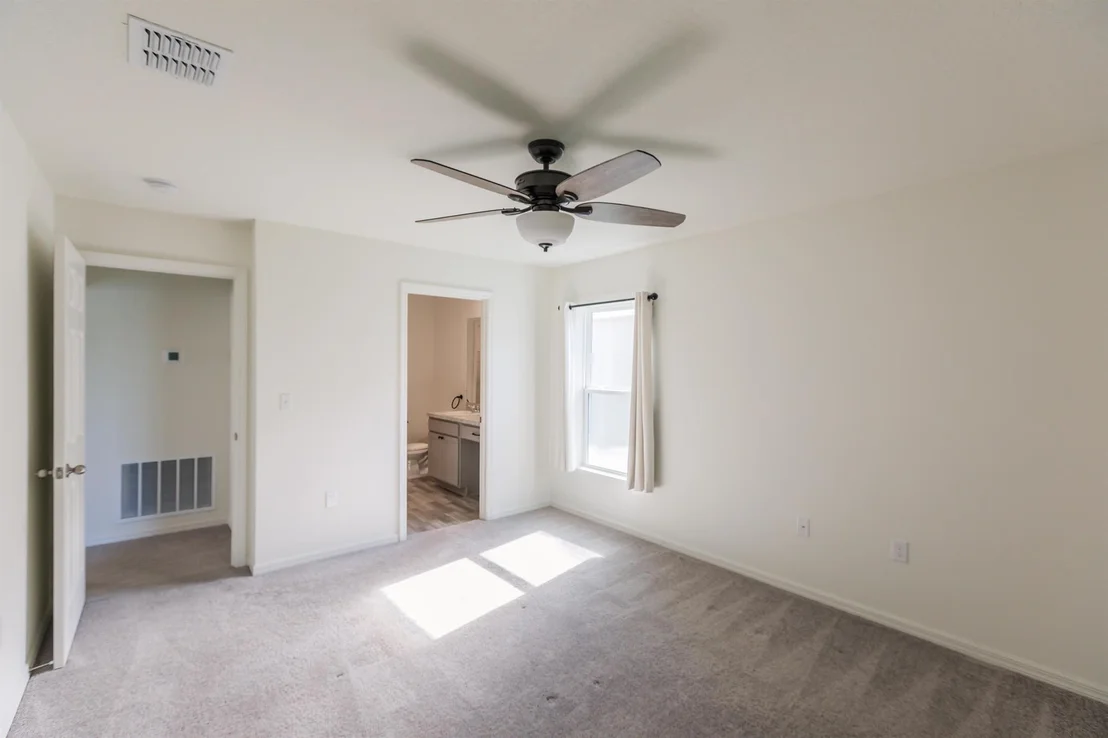 Photo of 744 SE 25th Drive