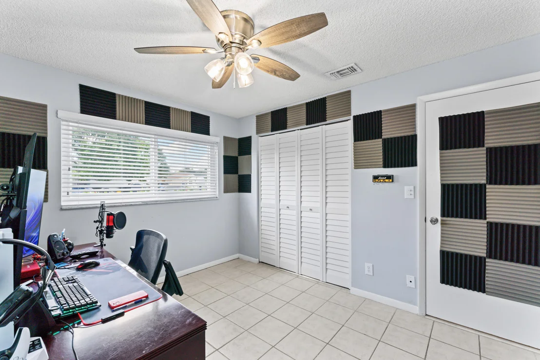 Photo of 7123 Pine Manor Drive