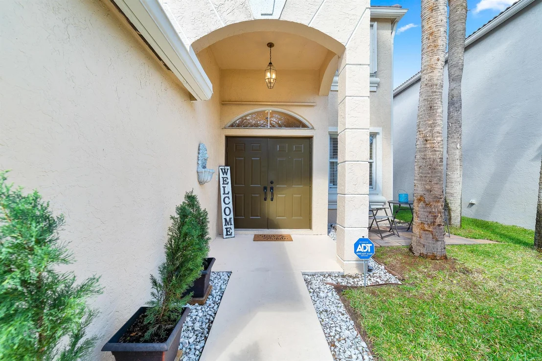 Photo of 7671 Oak Grove Circle