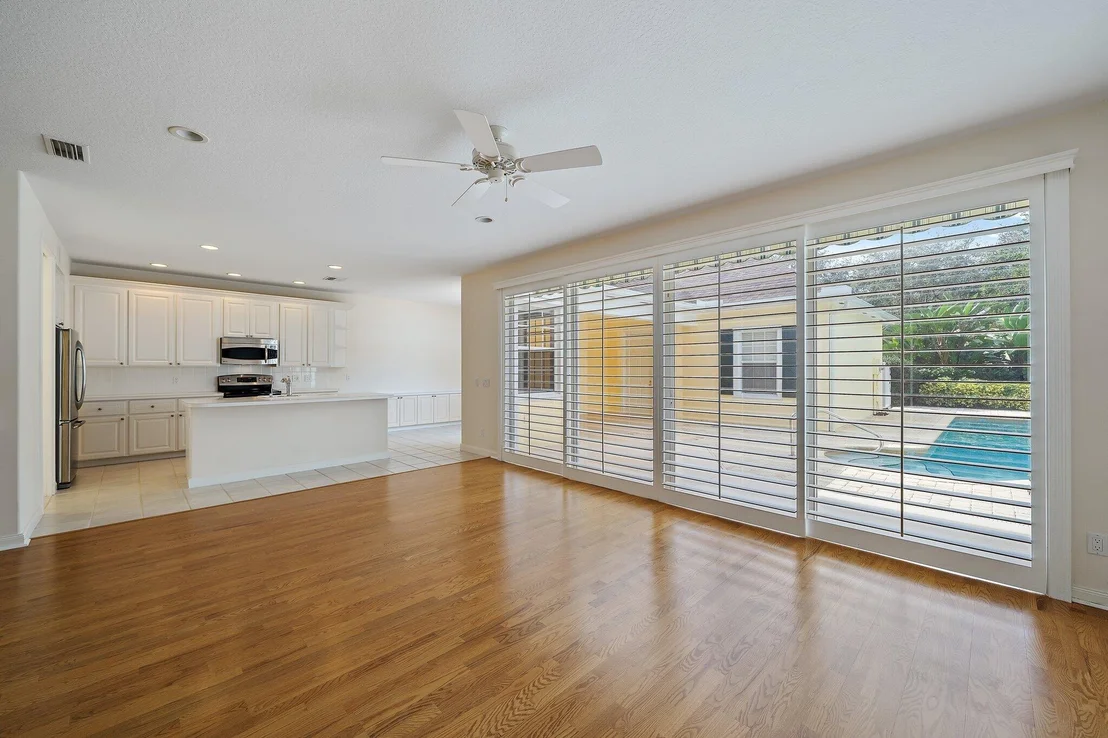 Photo of 129 Barbados Drive