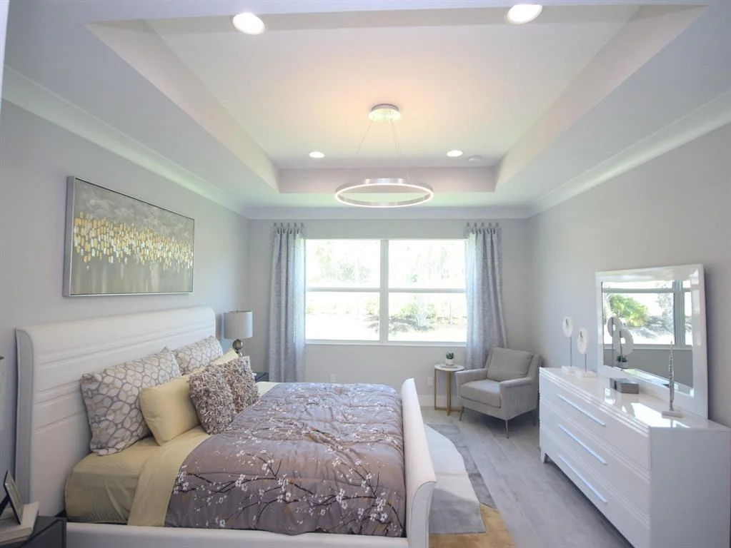 Photo of 2128 Falls Manor