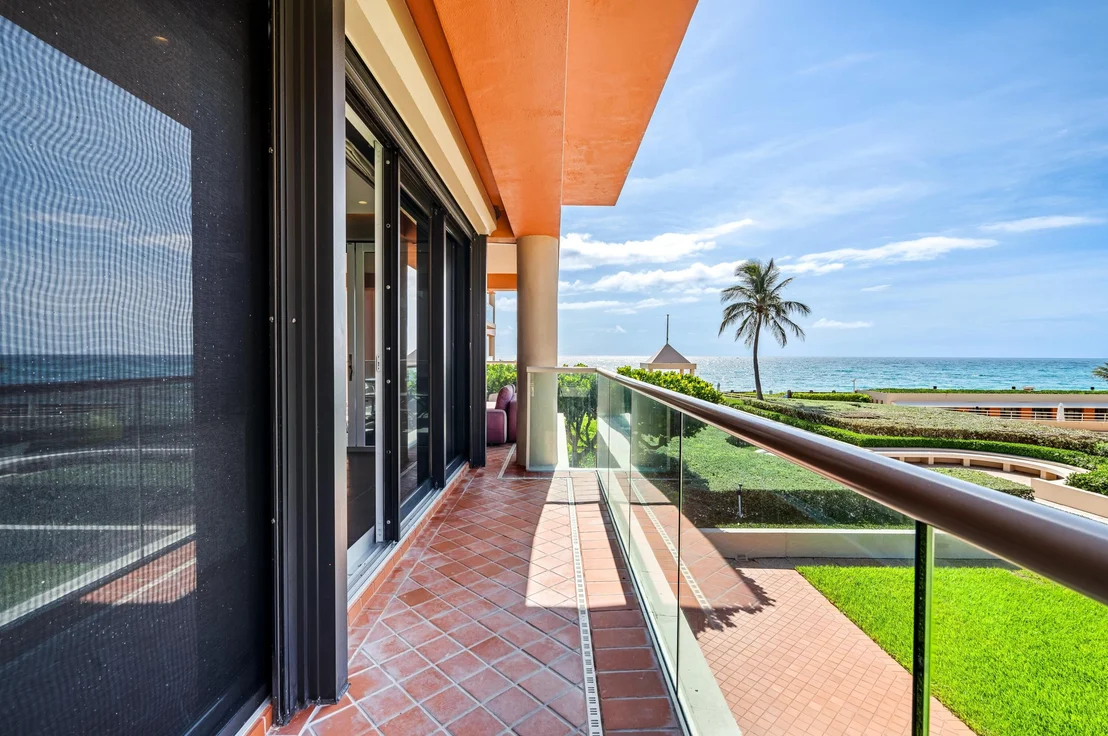 Photo of Unit N25 at 2 N Breakers Row