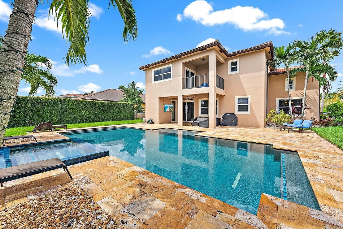Photo of 168 Manor Circle