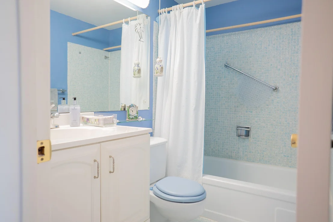 Photo of Unit 310 at 150 Horizons E