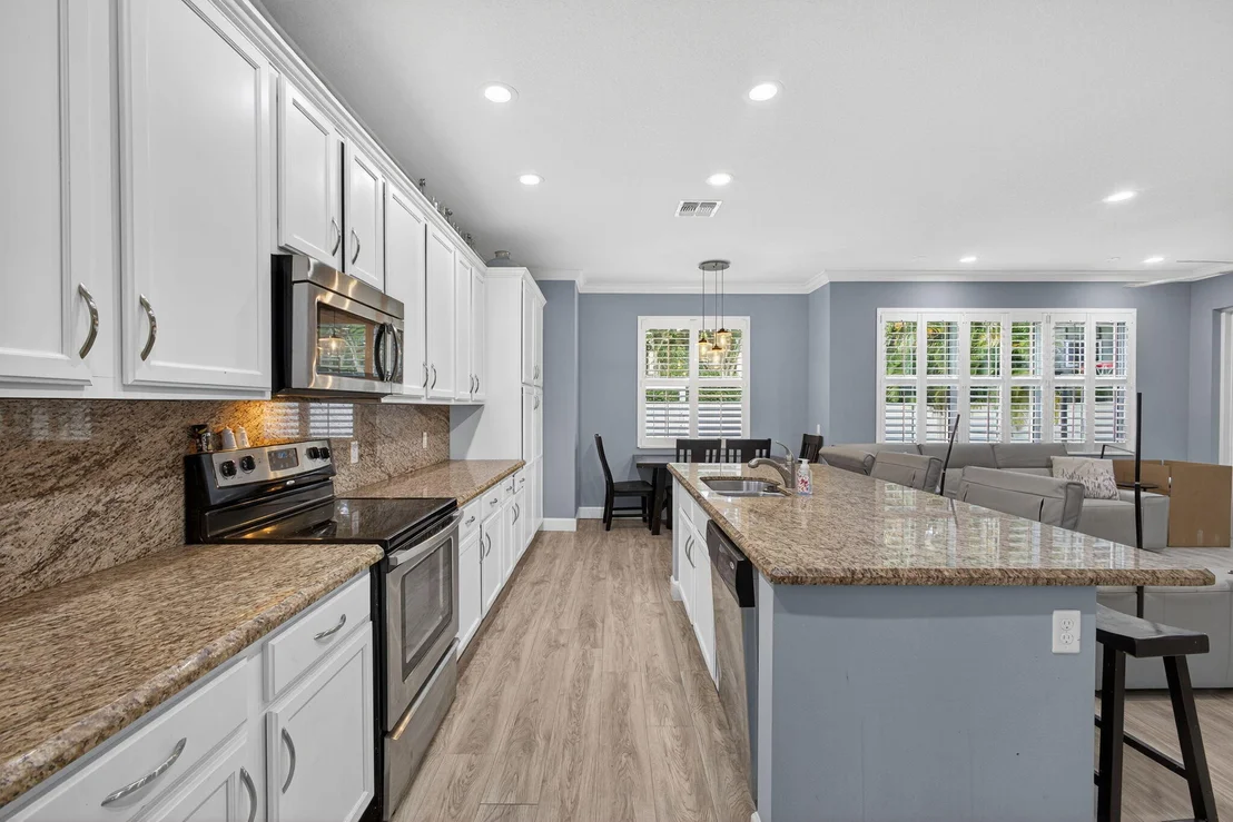 Photo of 9583 Phipps Lane