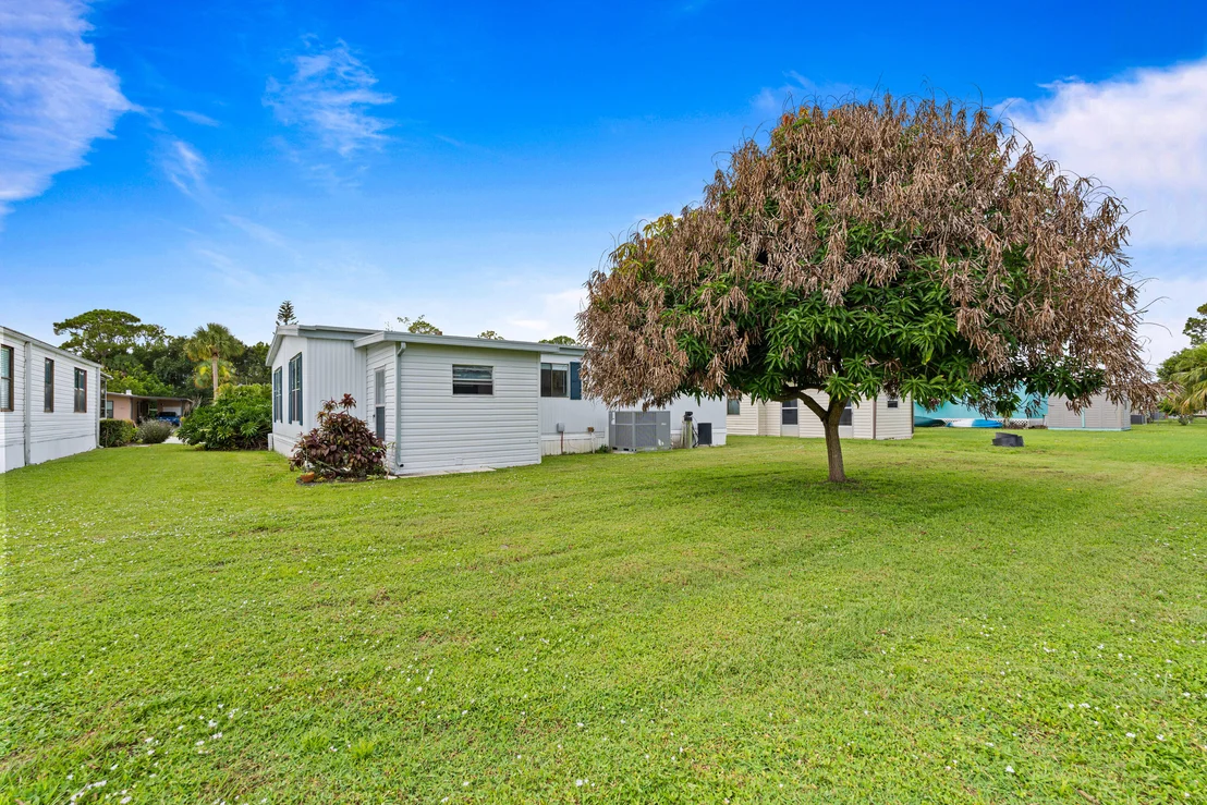 Photo of 2659 SW MONARCH Trail